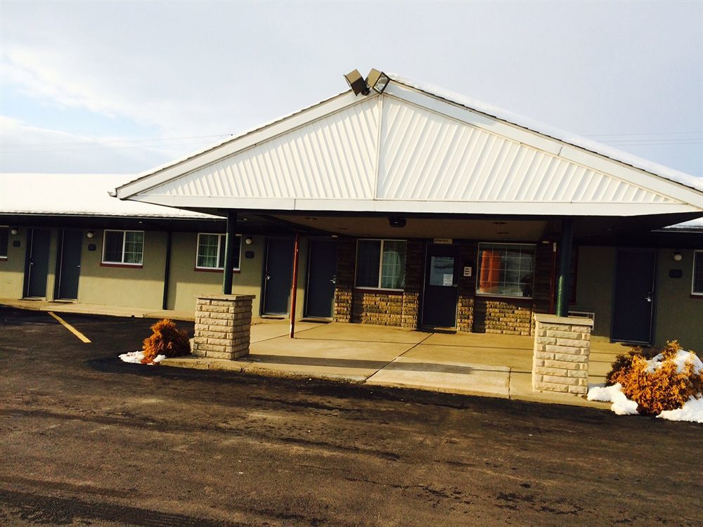Relax Inn Bloomsburg Esterno foto