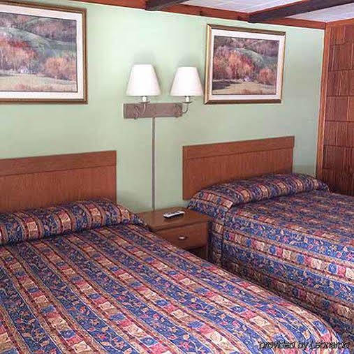 Relax Inn Bloomsburg Esterno foto