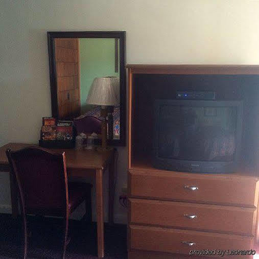 Relax Inn Bloomsburg Esterno foto